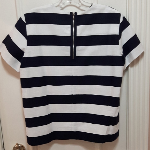 🛍 NWOT GAP striped blouse - Picture 4 of 4